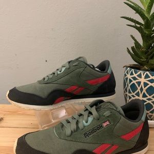 Reebok athletic sneakers - women’s 7.5